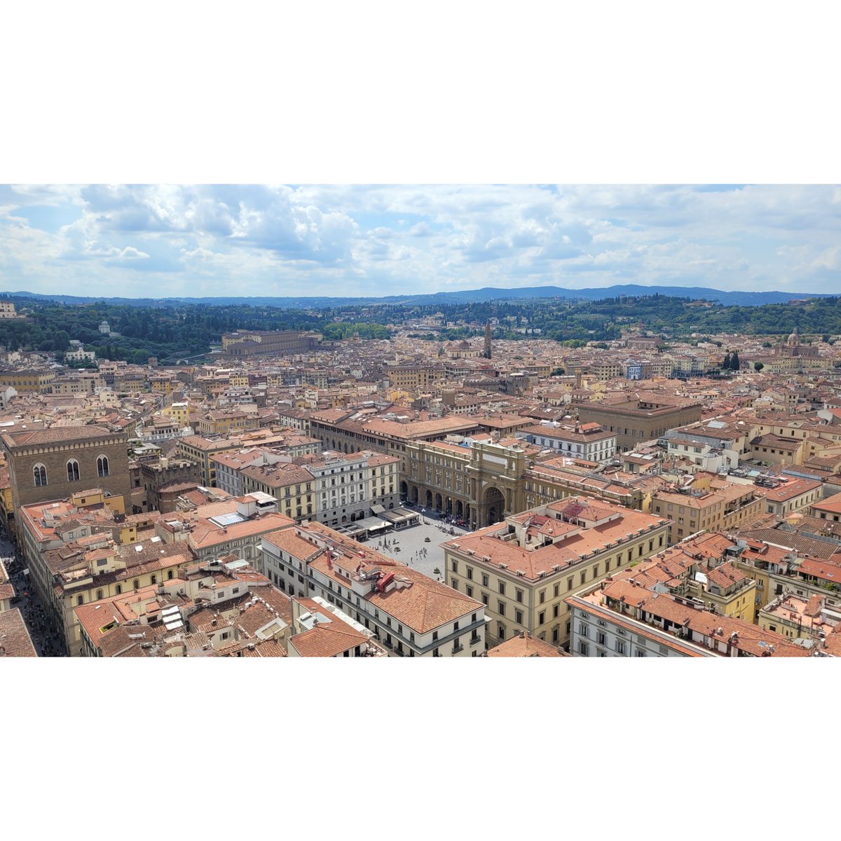 Juki_W's tweet image. Firenze, Tuscany, Italia 🇮🇹⛪️

Julaayy.blogspot.com/2025/10/floren…

#blog #blogger #fblog #fblogger #liverpoolblog #liverpoolblogger #florence #Firenze #tuscany #Italy #Italy #florencecathedral #pasta #italianfood #holiday #travels #tourists #citybreak #gelato