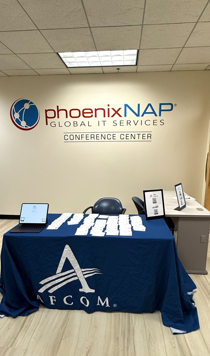 phoenixnap's tweet photo. A massive thank you to the @AFCOM Arizona Chapter for hosting an exceptional event at the @phoenixNAP Conference Center! 💡
Great discussions on #efficientenergy and water use in #DataCenters for a greener, more resilient future.🍃 Huge turnout and excellent #networking! https://t.co/DBlyUC7rHY