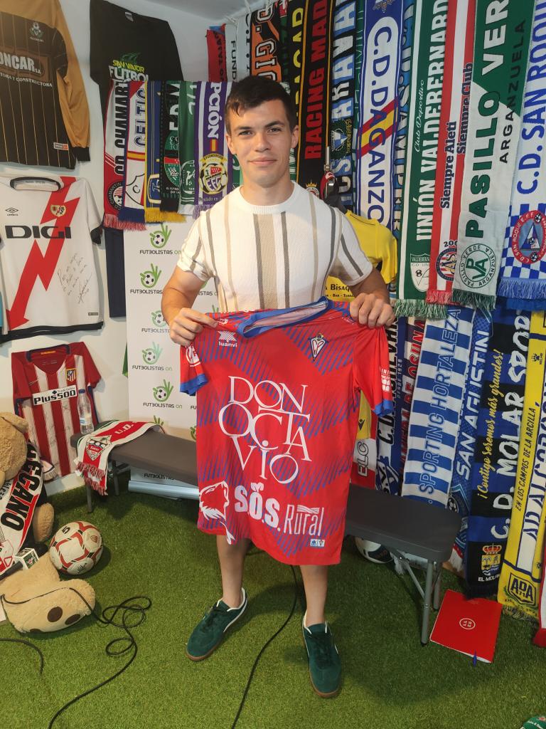 Esta semana en 🔎⚽ 𝘾𝙊𝙉𝙊𝘾𝙄𝙀𝙉𝘿𝙊 𝘼.......  <a href="/VictorAbajas/">Víctor Polo</a> no trae al futbolista <a href="/Jorgesantoss5/">Jorge Santos</a>

🎥 youtu.be/7KOSFM7S5V4?si…

MUCHÍSIMAS GRACIAS POR LA VISITA 

<a href="/mvfincas/">mvfincas</a>
@puertaBisagra
@FutbolistasOn
@equipatika 
🔰PREVISEGUR
<a href="/fdye_es/">Formación, Deporte y Empleo</a> 

#Bat
#ConociendoA