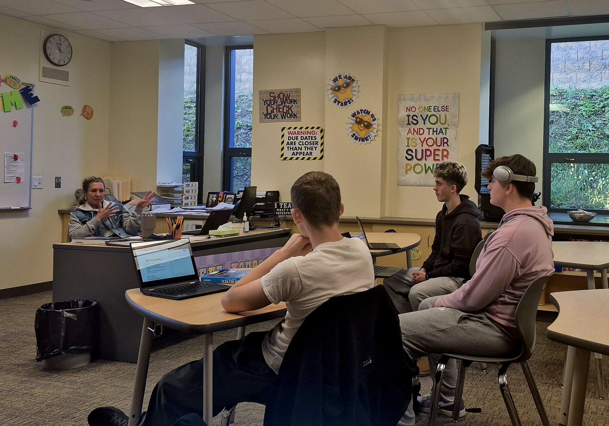 Integrated Studies students working through staff interview meetings for our 'Bus Loop' commercials! #EnglishStemHistory #PBL #Propaganda #CommunityAudience <a href="/hilltopspartan/">Montour High School</a> <a href="/carrie_woodard_/">Carrie Woodard, NCC, NCSC</a>