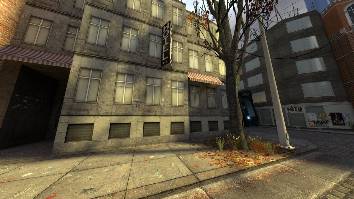 Notpixel3_'s tweet image. It&apos;s incredible how Half-Life 2 came out over a decade ago, and yet its graphics are still able to rival modern triple-A games