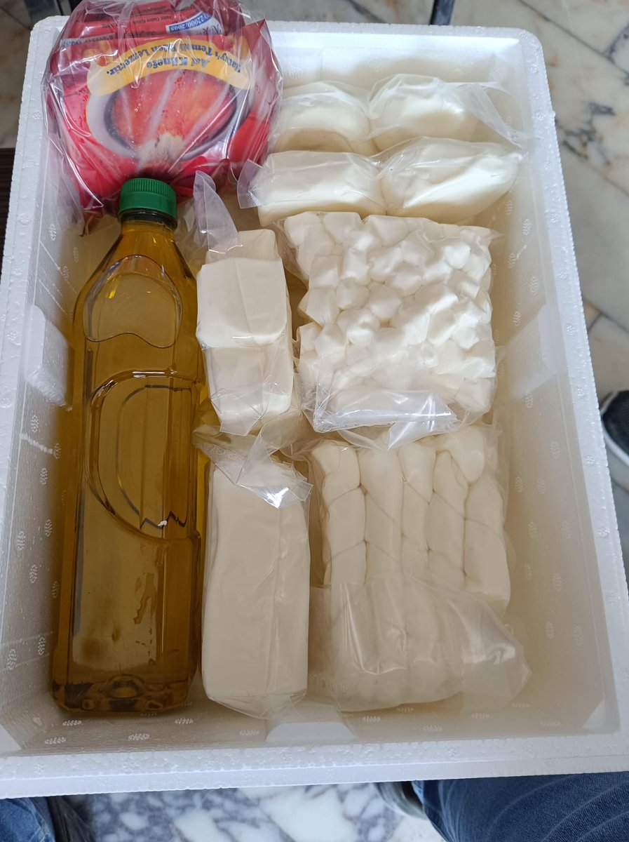 ZeytinciAbi's tweet photo. Enflasyona inat 
Süper tenzilat
Hatay yöresel peynirler 
300 tl değil 
Sadece 250 tl 
Yetişen alır https://t.co/EOiv6siN5R