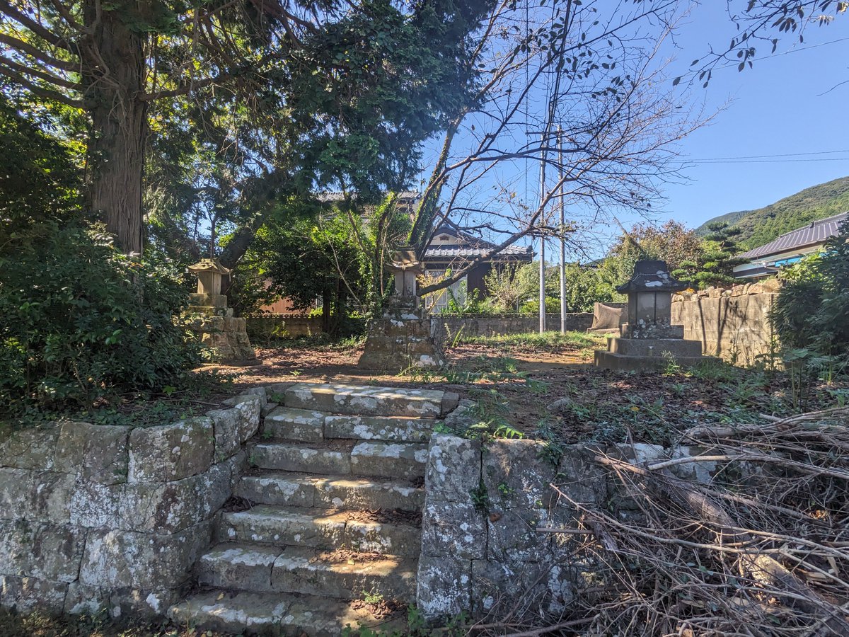 ２０２５年１０月１０日
🔴  鎮守神社
    #佐世保市    #吉井町    #鎮守神社