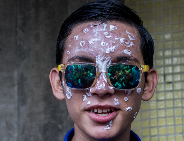 Ya que ahora hay tantos «defensores» de los derechos humanos exigiendo «debido proceso» para narcotraficantes armados, mi pregunta para ellos es: ¿dónde estaban cuando el «debido proceso» de Rufo Chacón fue una ráfaga de perdigones en la cara?

Un GNB, en su profundo análisis de