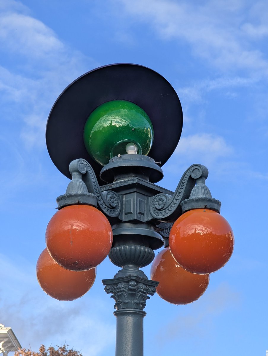 travelttmagic's tweet photo. One of the lights on Town Square USA got knocked over by the wind #Adlp https://t.co/NM2DyldOIo