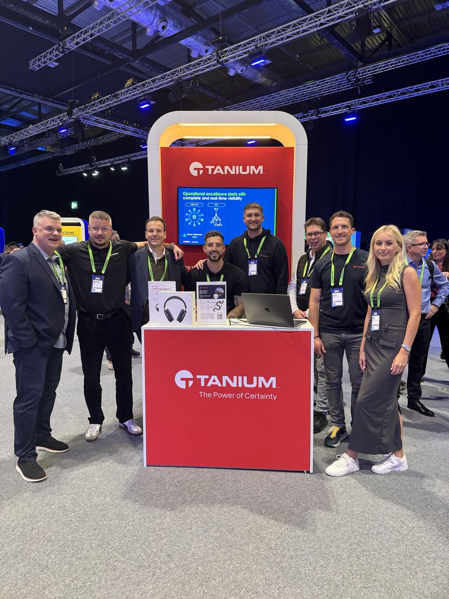 Tanium's tweet photo. #TeamTanium + @ServiceNow = #BetterTogether
We were proud to be part of the #WorldForum in London and #ConnectxAccelerate at #Nexus25 — showcasing how Tanium and ServiceNow are expanding the future of autonomous endpoint management! https://t.co/mOSTJeZzRp