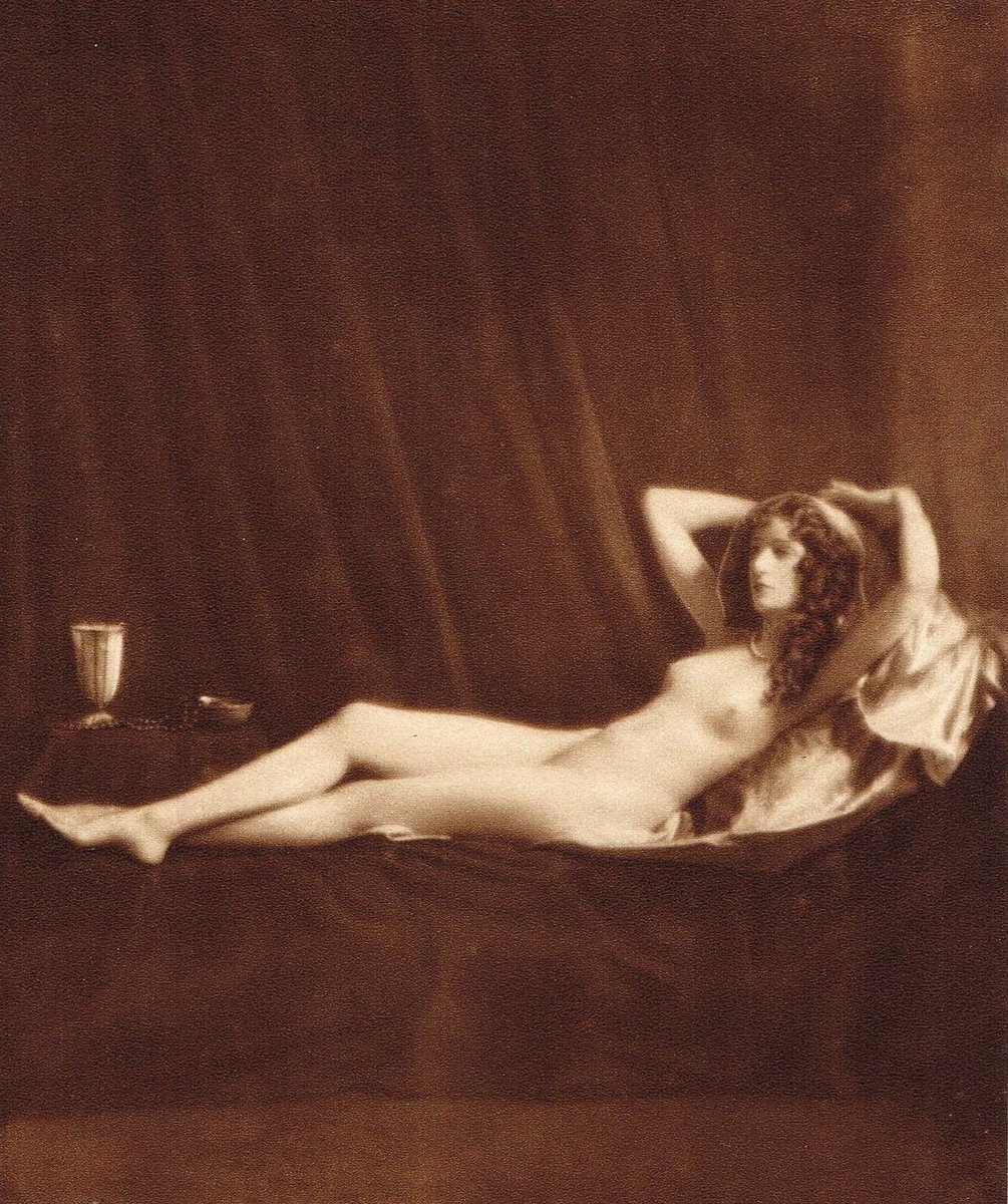 Capitalist Tools Artworks tweet media