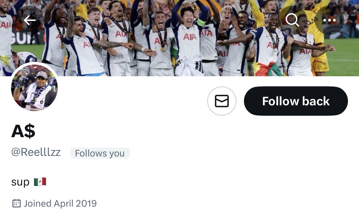 Stop coming into my mentions you dicksucking groupie just block me