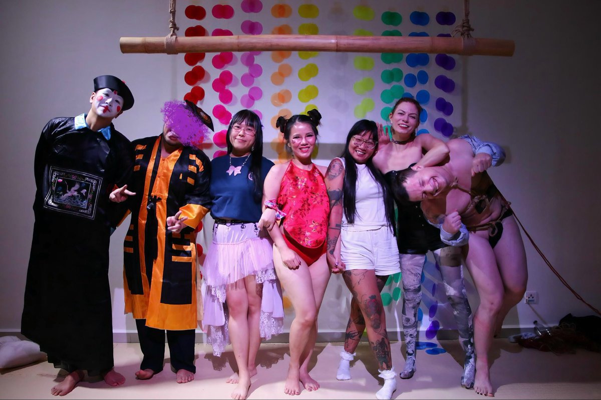 🎃I envisioned a Halloween party full of joy and laughter. 
A space to share happiness and the connection we all have together.

We’re going nonsensical. I gave our fellow performers a challenge: Comedy.

And they delivered, ABSOLUTELY ON POINT.