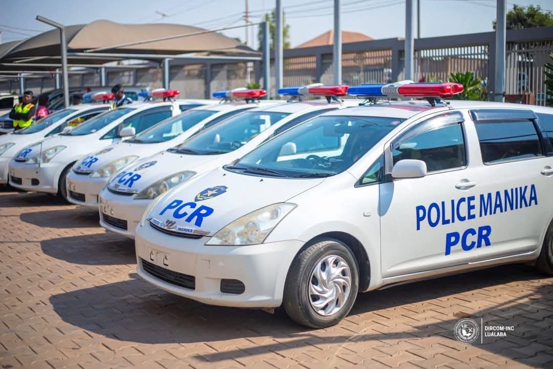 benjimk's tweet image. J e crois que la police de circulation routière la mieux organisée de la #RDC est peut-être celle de #Kolwezi! 👏 Dès 4h du matin, on les voit garer leurs jolies petites voitures pour gérer le trafic dans la ville. Une organisation que je n'ai vue nulle part ailleurs en RDC.
Il…