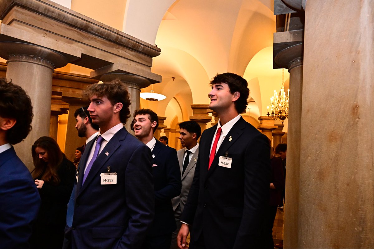 LSU Baseball tweet media