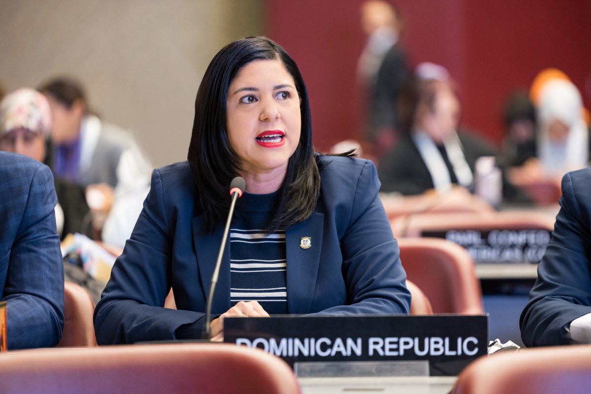 SIN24Horas's tweet image. Senadora de Hermanas Mirabal es electa miembro del Buró de Mujeres Parlamentarias para América Latina y el Caribe. #NoticiasSIN #Senadores #Mujeres 

Más detalles en nuestro periódico noticiassin.com

noticiassin.com/liderazgo-feme…