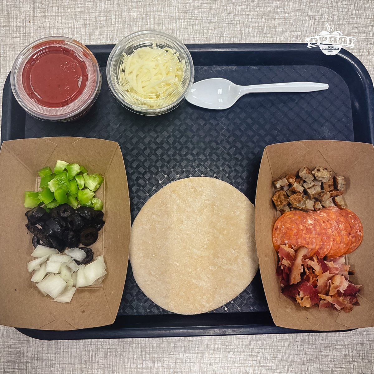 Opaafood's tweet image. We have new Junior Chef’s at Lilbourn Elementary! These kids (and Mrs. Long &amp;amp; Ms. Meredith) enjoyed an afternoon of making mini pizzas with our New Madrid Team while learning about protein!  🍕 #funwithapurpose #maketheirday