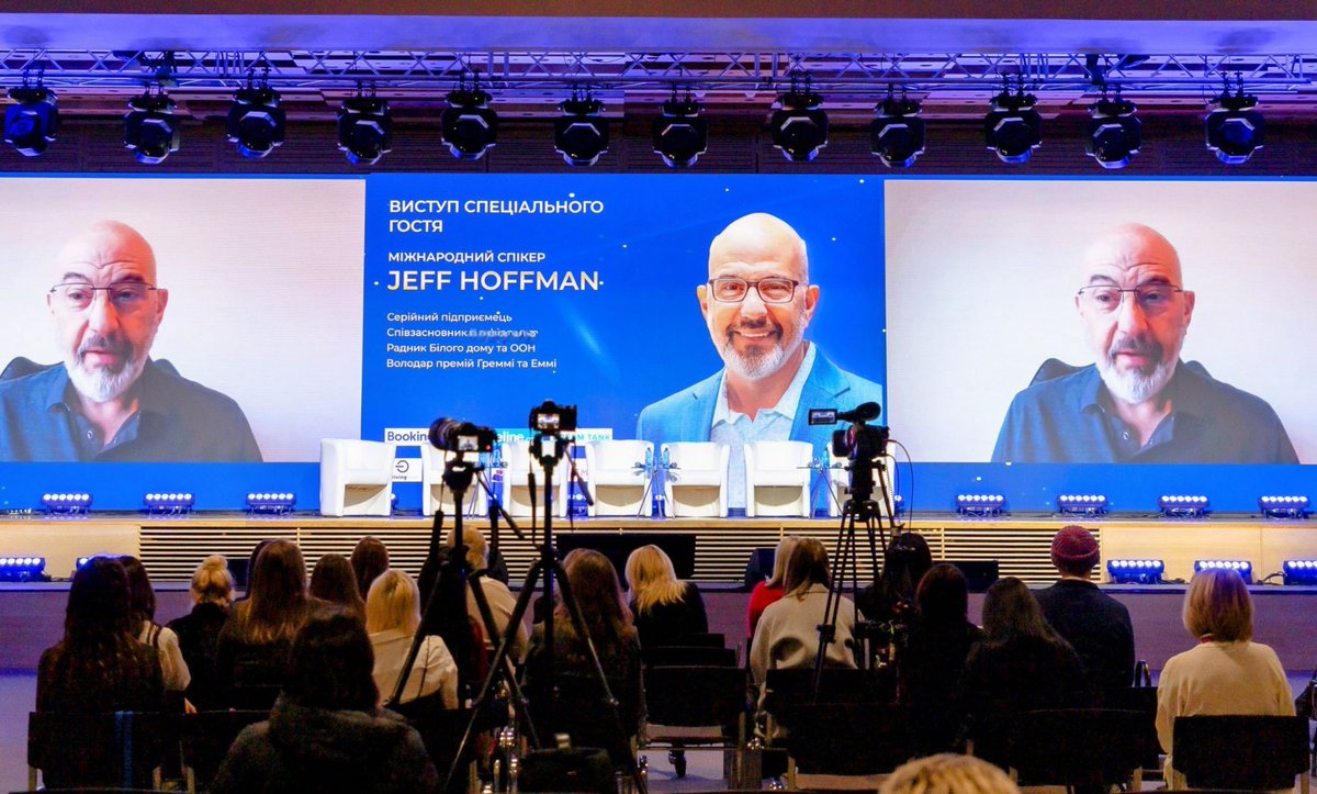 Gave a live motivational talk today to women across Ukraine.  Even in the toughest of times, we have to get up again tomorrow morning and do the best we can for all the people that are counting on us and believe in us. That's why it's so important for us to be there for each