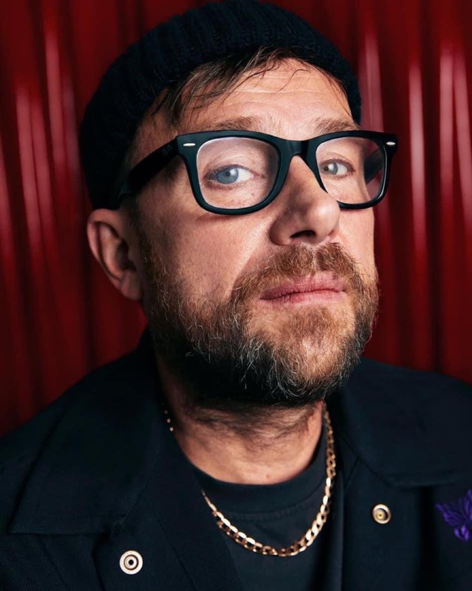 Damon ya se encuentra en México 🇲🇽 y mañana escuchen la entrevista con Sopitas en Radio Chilango 105.3 FM entre 8-10 am 
#damonalbarn