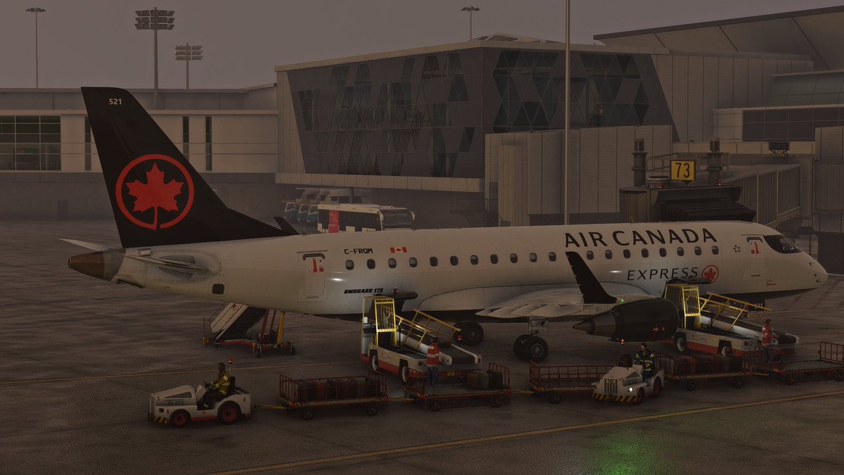 dashydoggo's tweet image. Laned at CYUL, JZA568 - E175
There was some pretty bad weather that came up during my approach, and I also forgot to tune my ILS so I had to fly with my approach with instruments and little visibility lmao