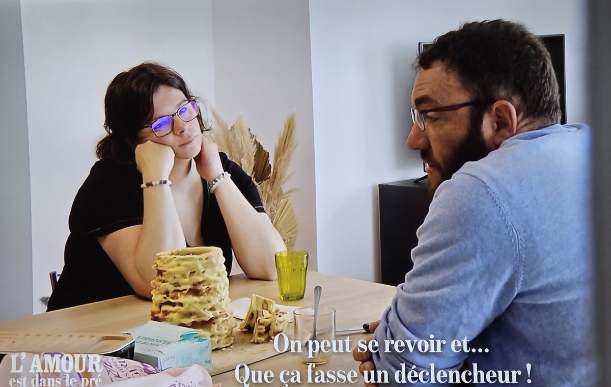 kg_steph's tweet photo. SE REVOIR ?! Mais il n'a vraiment honte de rien l'enfoiré #adp2025 #adp #adp25 https://t.co/Sx2SzqJ4ny