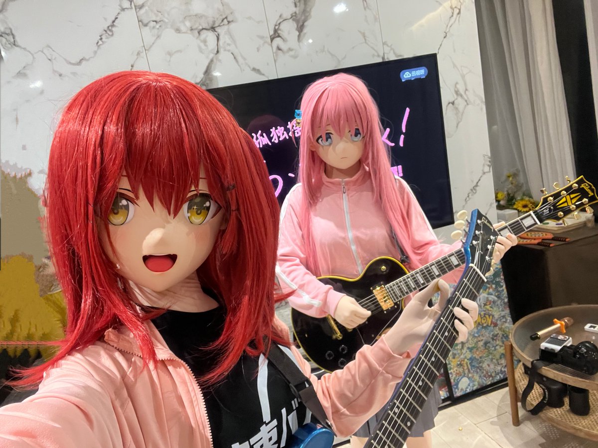 <a href="/gtang_/">甘棠.</a> 最最最喜欢你了🥰🥰🥰
果然和你一起出波喜多真的好幸福😭
（大晚上有感而发）
#着ぐるみ #kigurumi  
#後藤ひとり #喜多郁代
#ぼっち·ざ·ろっく