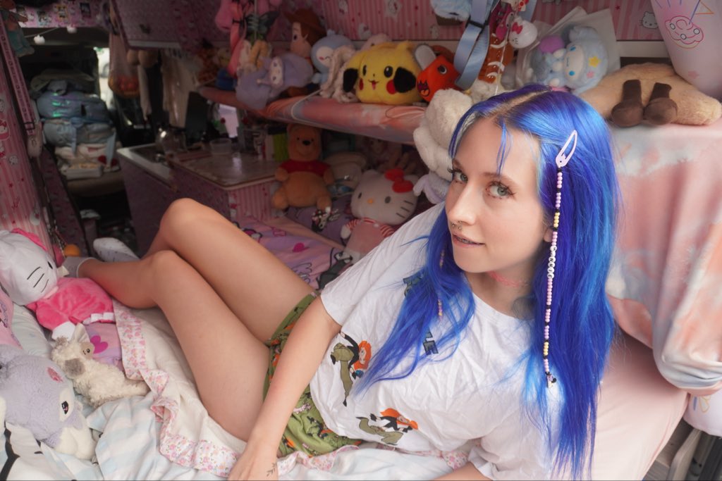 Riley Bluebell 🩵 tweet media