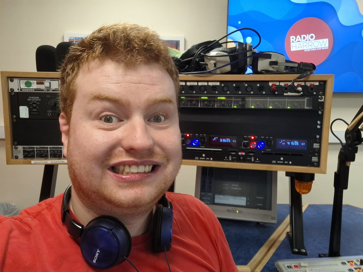 petersmith225's tweet photo. @radioharrow back at radio harrow like the new refurbished studio great show tonight #yourradioharrow https://t.co/xZY7E4UM2J