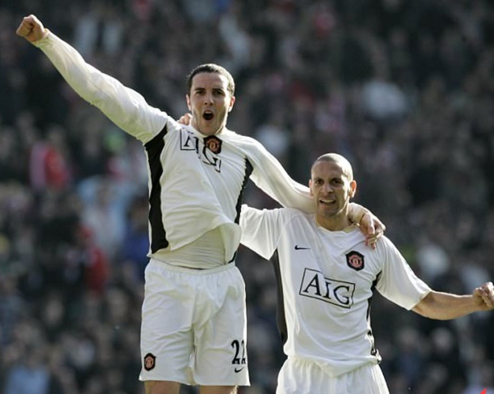 Still favourite of all time winning goal at Anfield. John O'Shea 2007 🇮🇪 #mufc <a href="/ImpressionistAL/">Al Foran</a> <a href="/AndyMitten/">Andy Mitten</a>