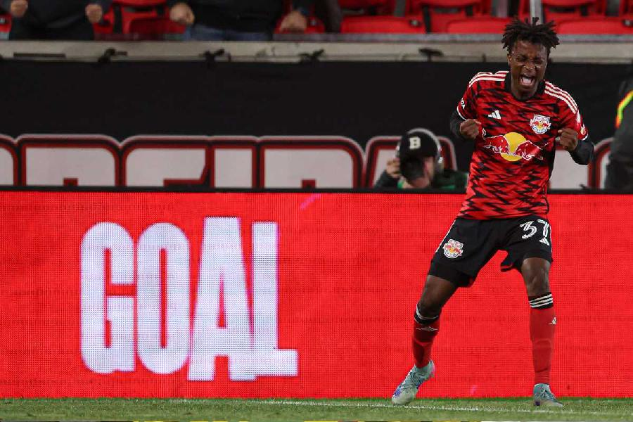 America in France (@theyanksusa) on Twitter photo Selon <a href="/Africafoot_com/">africafoot.com</a> Mohammed Sofo courtisé par le VfB Stuttgart il appartient au New York Red Bulls affaire a Suivre 👀👀
africafoot.com/mohammed-sofo-… Selon <a href="/Africafoot_com/">africafoot.com</a> Mohammed Sofo courtisé par le VfB Stuttgart il appartient au New York Red Bulls affaire a Suivre 👀👀
africafoot.com/mohammed-sofo-…