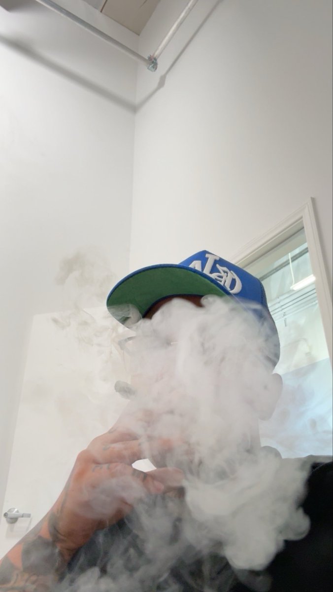 _MrThc's tweet image. Smoking DONMERFOZZZ