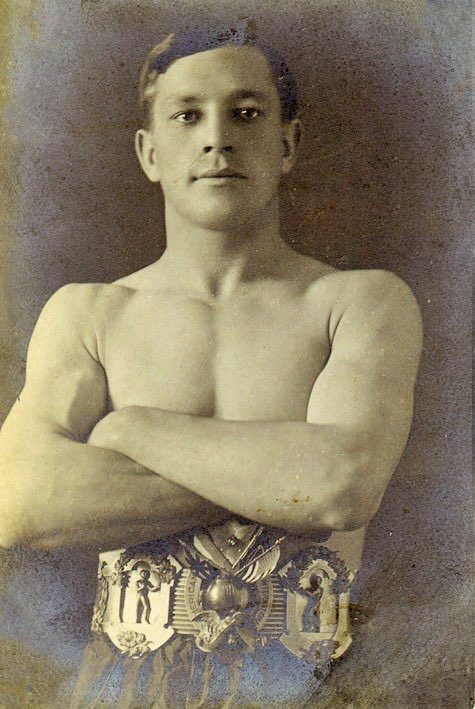 The Fight City (@thefightcity) on Twitter photo Despite his brief time at the top, Stanley Ketchel is ranked by some as the greatest middleweight of all-time. Simply put, he was one of the most vicious and devastating punchers to ever wear boxing gloves. Here we take a look at his career. Check it out: thefightcity.com/fight-city-leg… Despite his brief time at the top, Stanley Ketchel is ranked by some as the greatest middleweight of all-time. Simply put, he was one of the most vicious and devastating punchers to ever wear boxing gloves. Here we take a look at his career. Check it out: thefightcity.com/fight-city-leg…