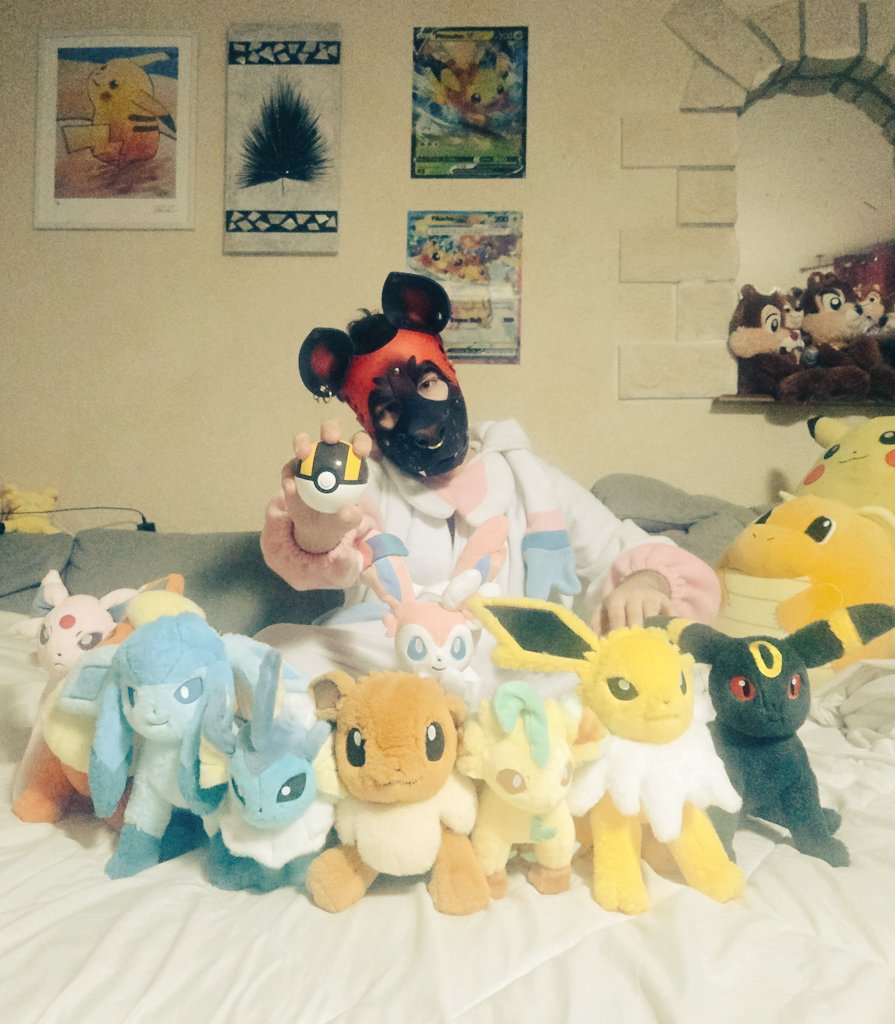 SmolHound tweet media