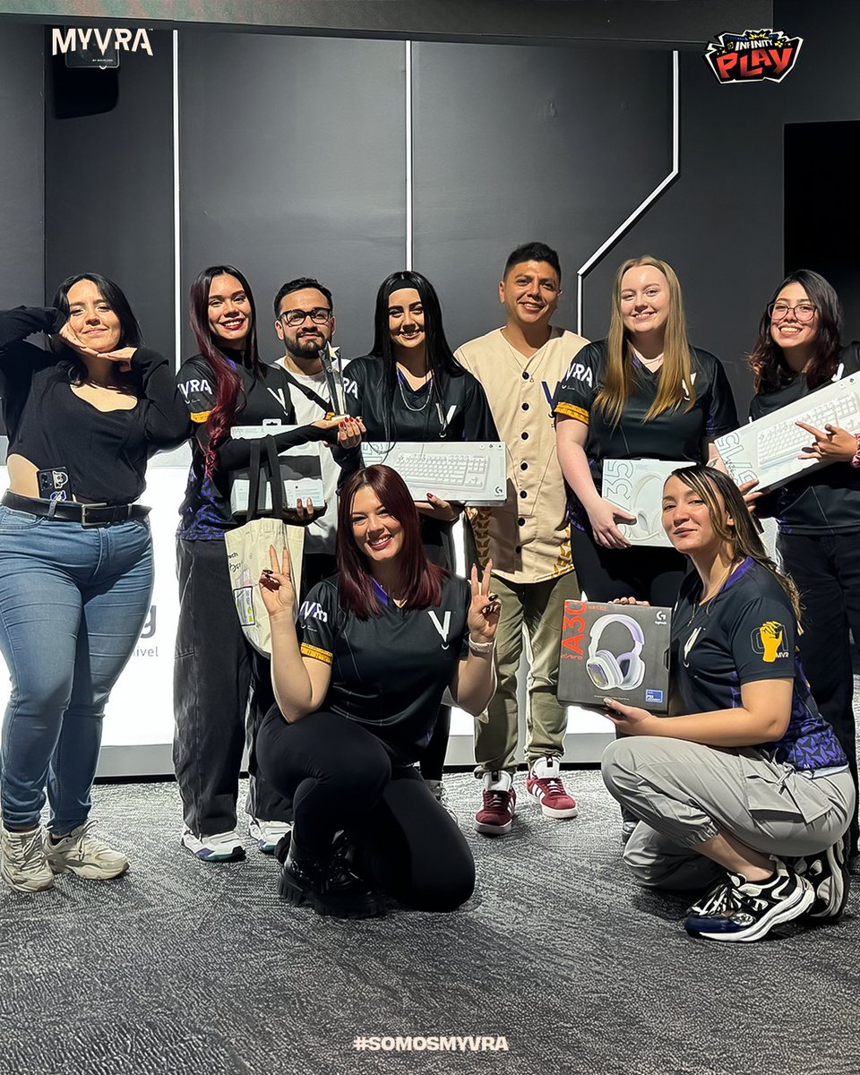 Ayer tuvimos un showmatch en la Arena Claro Gaming vs las chicas de Spike Girls… ¡y nos llevamos la victoria! ✨
Gracias a <a href="/InFinitye_sport/">INFINITY 🚀</a>  y Claro Gaming por la invitación y por hacer posible este evento.
¡Felicidades al team! 🌸💜
#SomosMYVRA