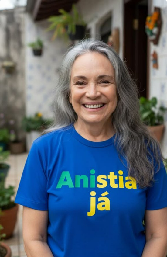 EliseWilshaw1's tweet image. Uma cidadã MARAVILHOSA, passando no seu Feed. REGINA DUARTE.
- Ela te inspira LIBERDADE, então deixe uma mensagem ou retwitte para espalhar esta mensagem de PAZ, PAZ, PAZ.