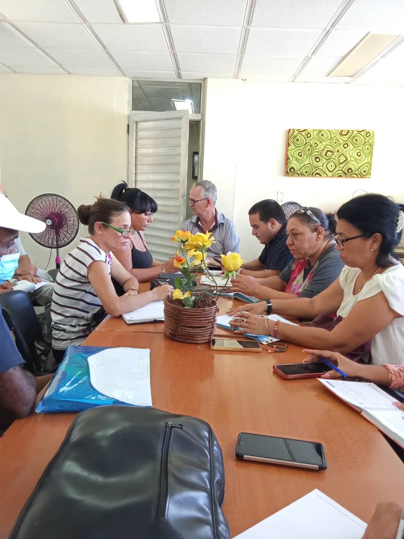 Borrego8Helen's tweet image. 👉En presencia de las máximas autoridades de Güira de Melena, se realiza reunión de los servicios vitales, en el policlínico José Manuel Seguí del municipio.👍
#PoderPopular
#CAMGüira