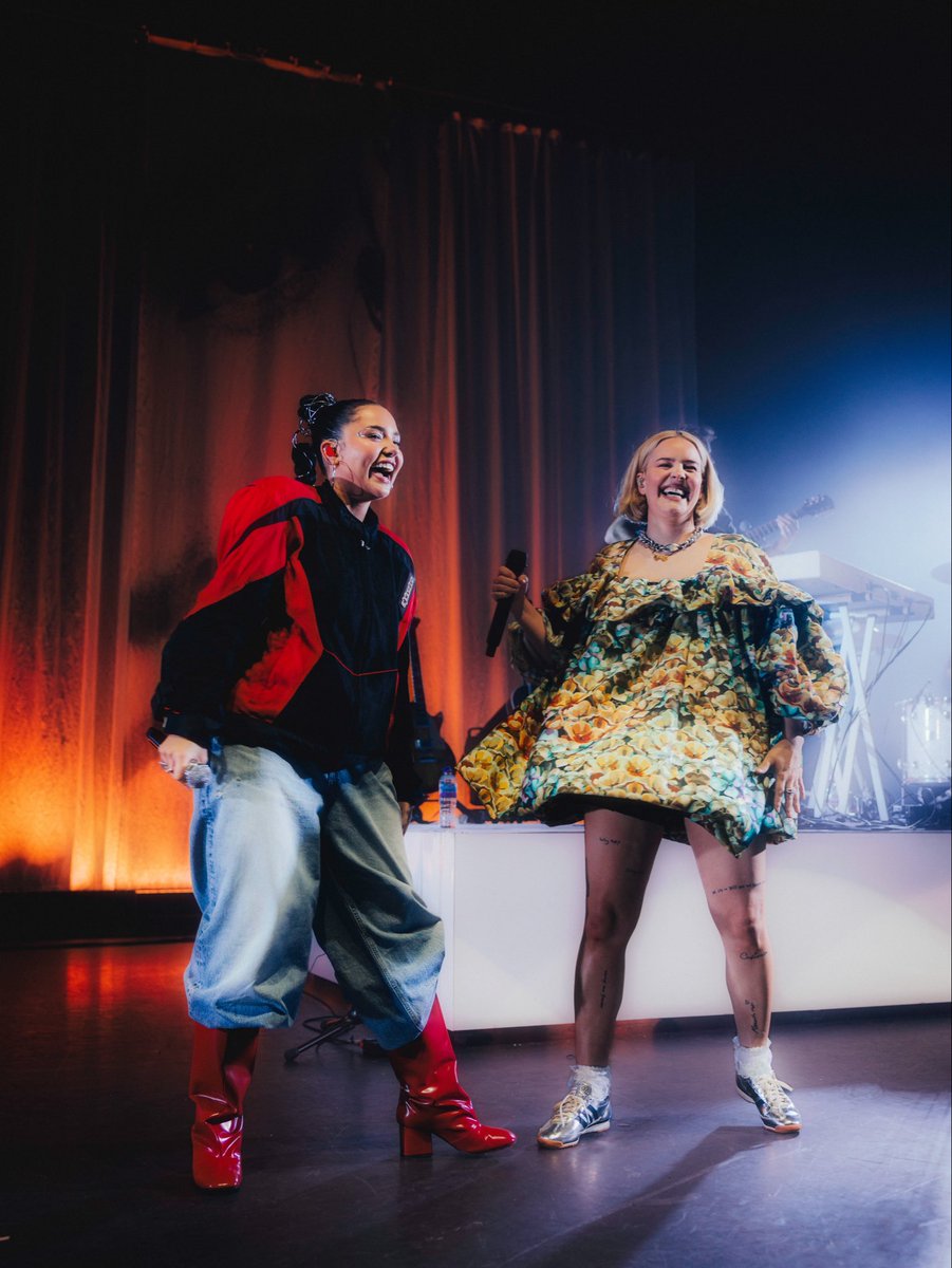 AnneMarie's tweet image. SURPRISE!! @iamlaurenmusic has joined me on DEPRESSED 💕 Bring on Friday 🥳
Pre-save NOW !!!

Anne-Marie.lnk.to/depressedFtLSS