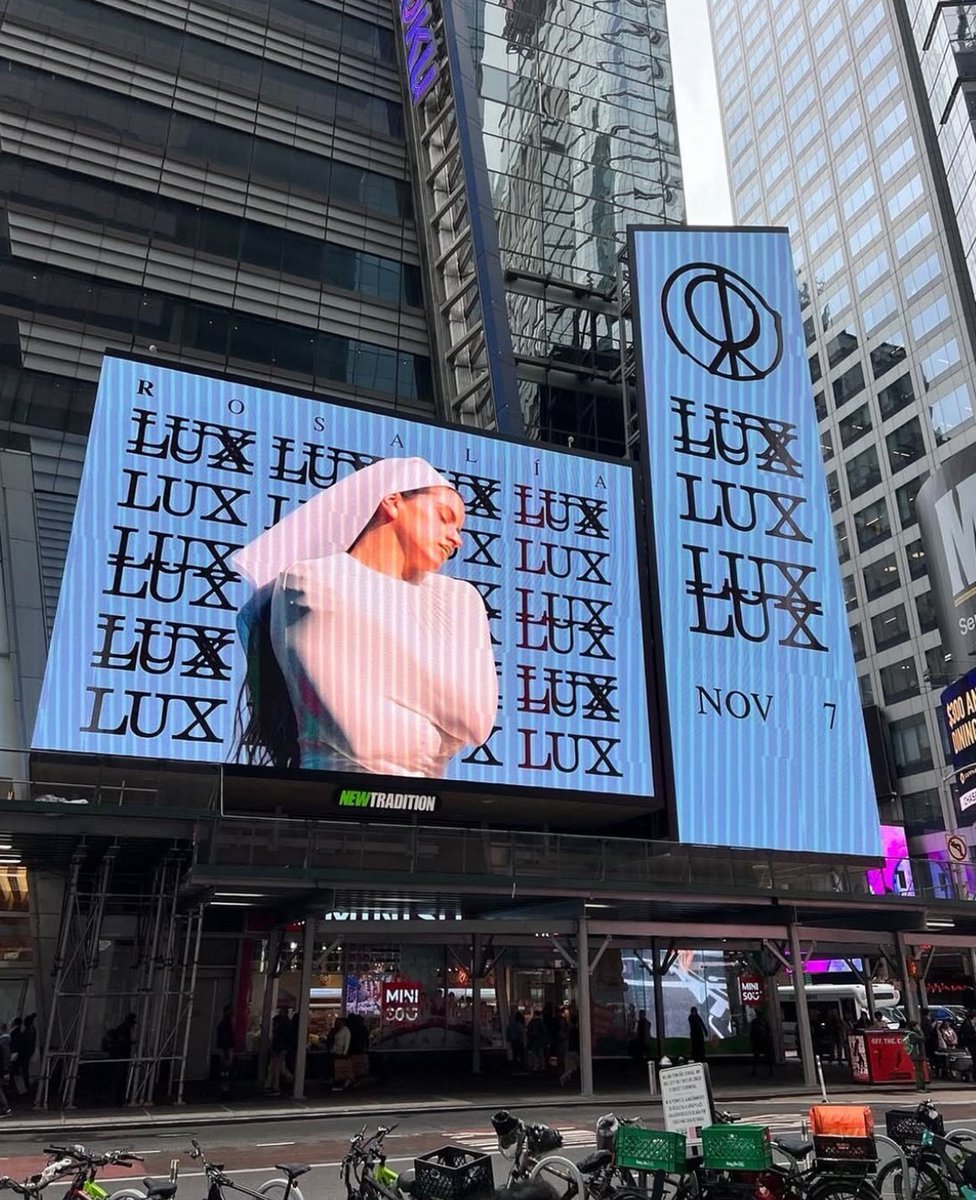 rosaliaposting's tweet photo. Rosalía vestida de monja anuncia su nuevo álbum ‘LUX’ el 7 de noviembre https://t.co/2aKcgVxssJ