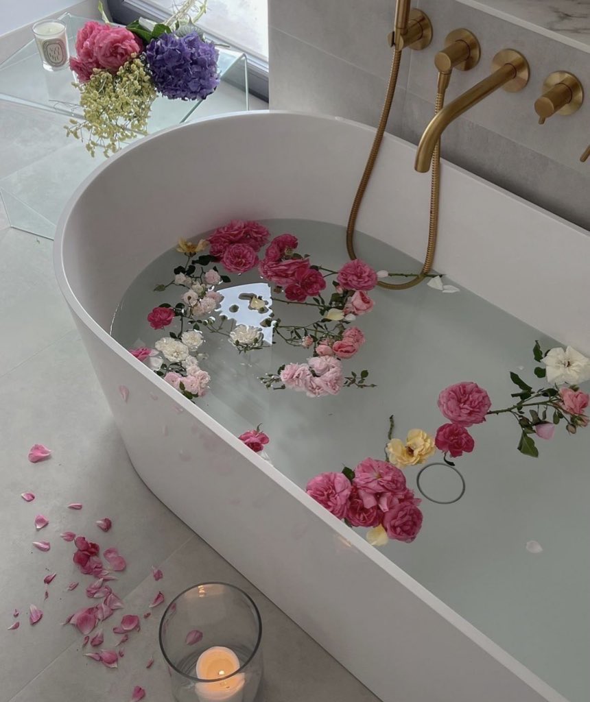 ❀ (@i3moment) on Twitter photo 