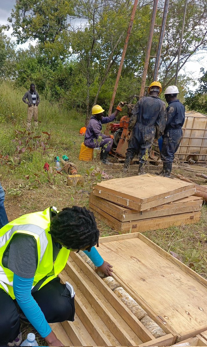 DeborahTusingw4's tweet image. Have you ever asked yourself what makes a geotechnical report get approved?
 
Follow the threads! 
Call us: 
+256770836731
#Geotechnicalengineering #soiltesting #groundinvestigation #construction #project #invest #drilling #borehole #Uganda #Engineering