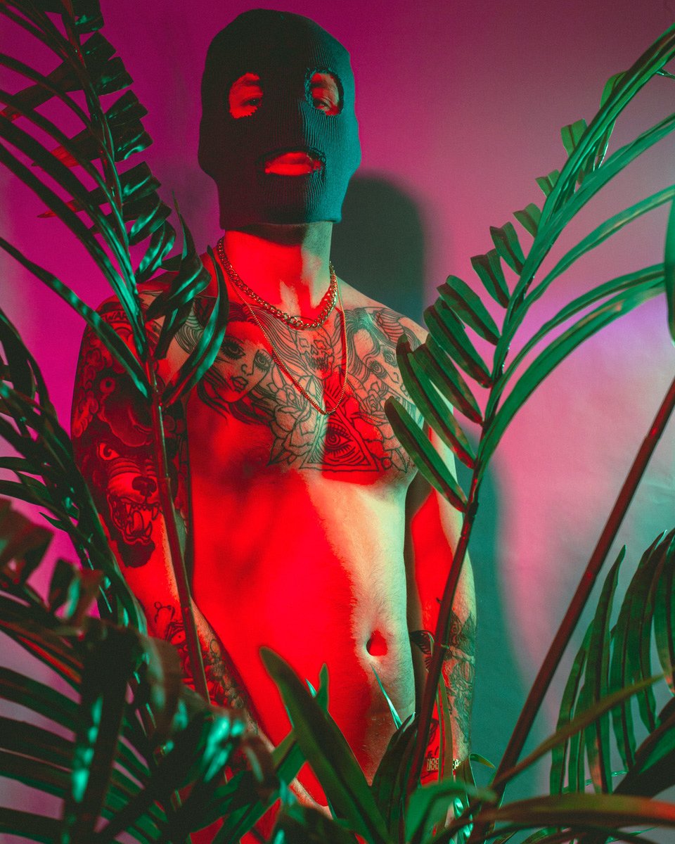 ZingDaddyX's tweet photo. Big plant guy https://t.co/ochr44OYpP