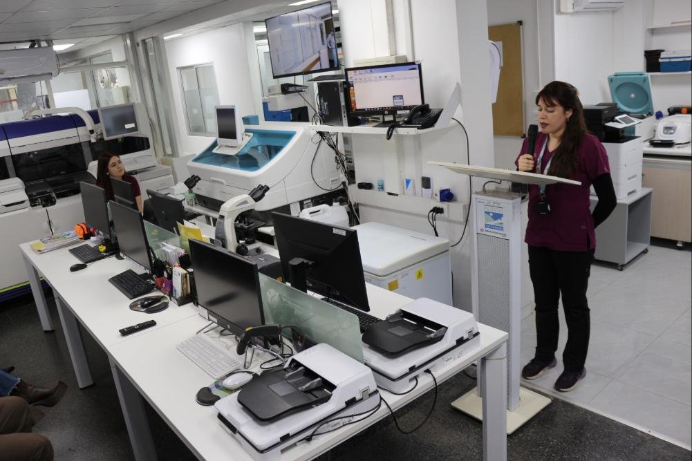 PortalViRegion's tweet image. Laboratorio Clínico del Hospital San Fernando logra autonomía 24/7 con modernas dependencias y nuevo equipamiento: * La modernización del servicio permitirá procesar más… dlvr.it/TNnHVb #HospitalSanFernando #LaboratorioClínico #Salud #Autonomía24x7 #CalidadDiagnóstica