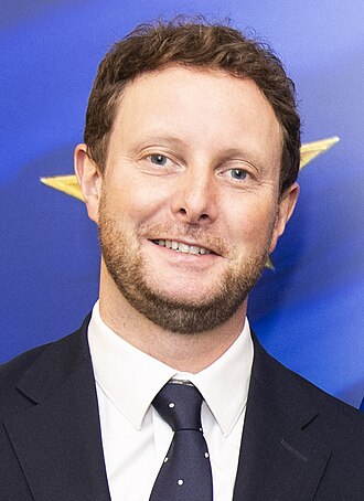 🚨 Municipales 2026 à Paris : Renaissance s’apprête à trancher.
Le soutien à Rachida Dati, fragilisée par ses ennuis judiciaires et ses attaques contre la Justice, s’effrite.
Clément Beaune et Pierre-Yves Bournazel restent en lice.
Décision attendue d’ici fin octobre. 🗳️🏛️