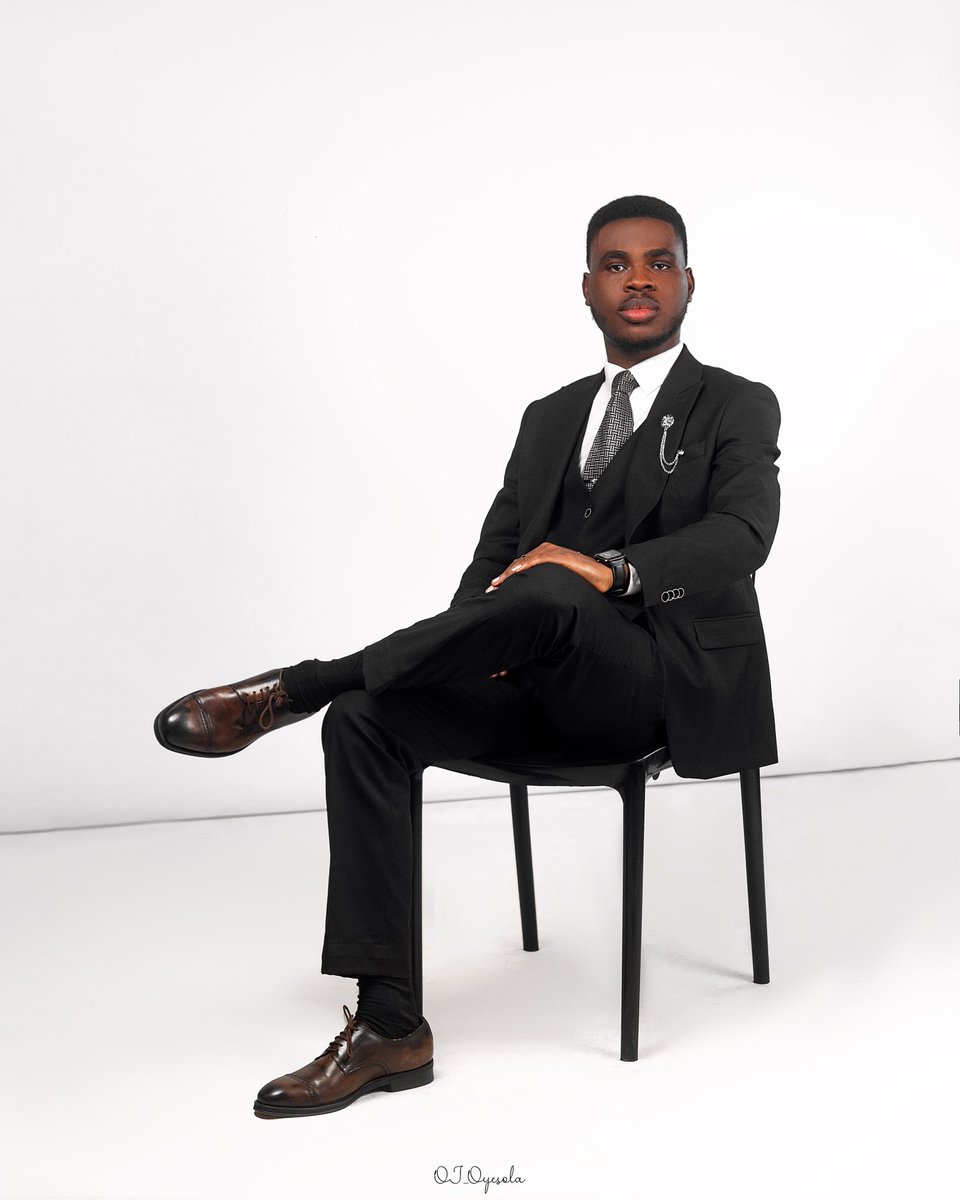 oj_oyesola's tweet image. Dr. Babawale I. A. MB;BS (Ib.)
Photographed by me. 🤍