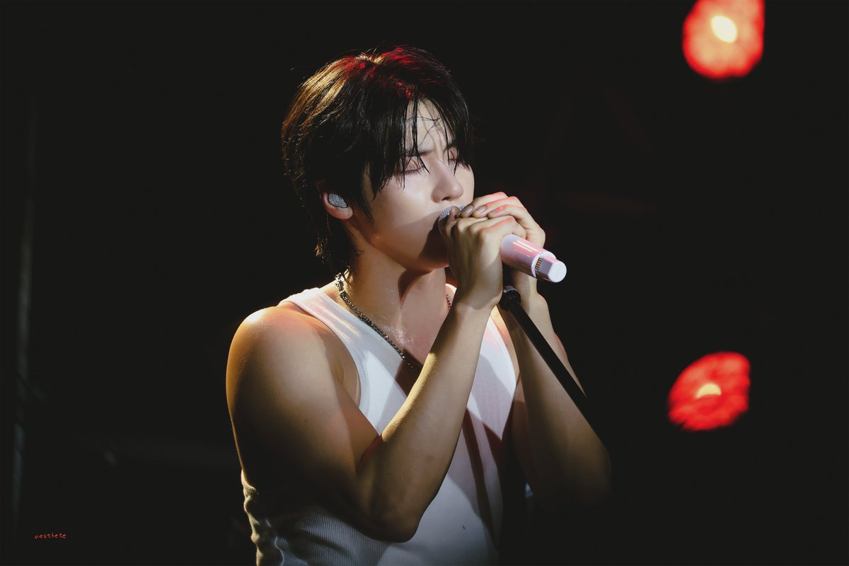 dearest_nf's tweet photo. 251019 GMF
#엔플라잉 #NFlying
#이승협 #LeeSeungHyub
https://t.co/zkis0jHaAz
https://t.co/Jo3g7IGzvh
https://t.co/vgKHluK6oV https://t.co/osalwy959u