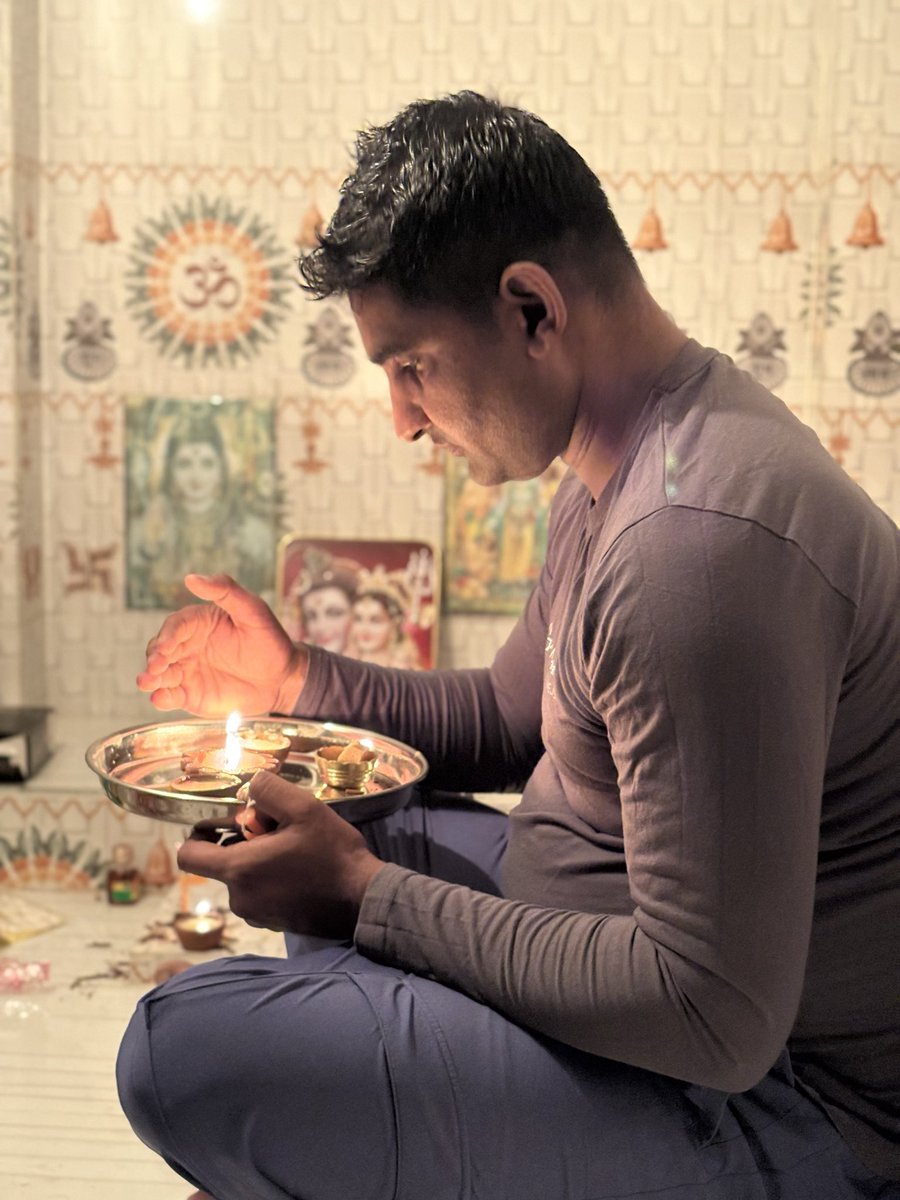 irobinjaat's tweet photo. आप सभी को दीपावली 🪔पर्व की हार्दिक शुभकामनाएँ 🙏🏻
#HappyDiwali https://t.co/SkzJFE9WdV
