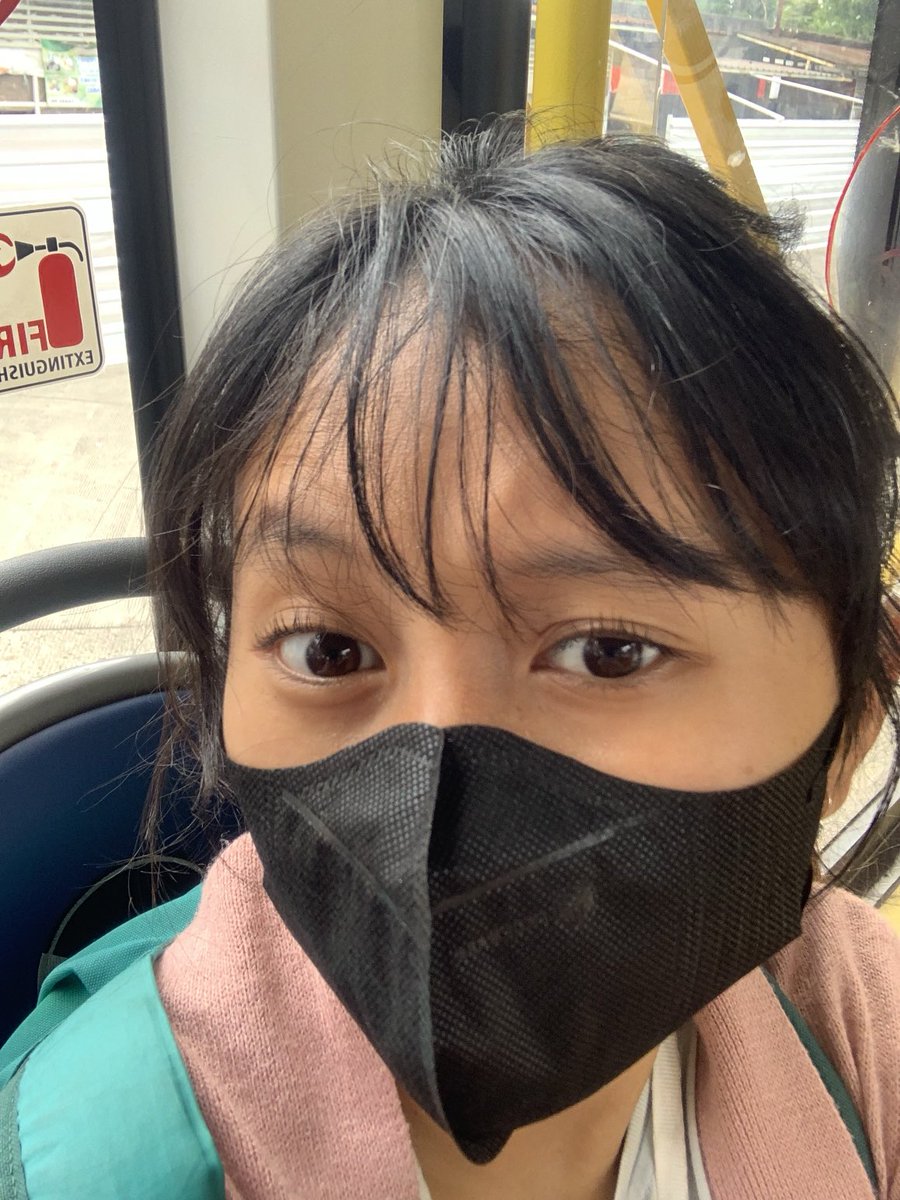 cl_eodash's tweet image. di antara aku dan tijeh😘