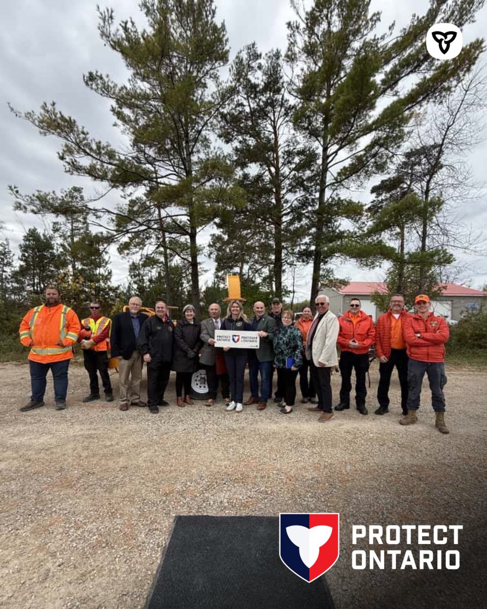 [1/2] Minister Dunlop was in Ontario’s Algoma District &amp; Manitoulin Island to see firsthand how communities &amp; organizations in the area are advancing emergency preparedness with help from the Community Emergency Preparedness Grant.