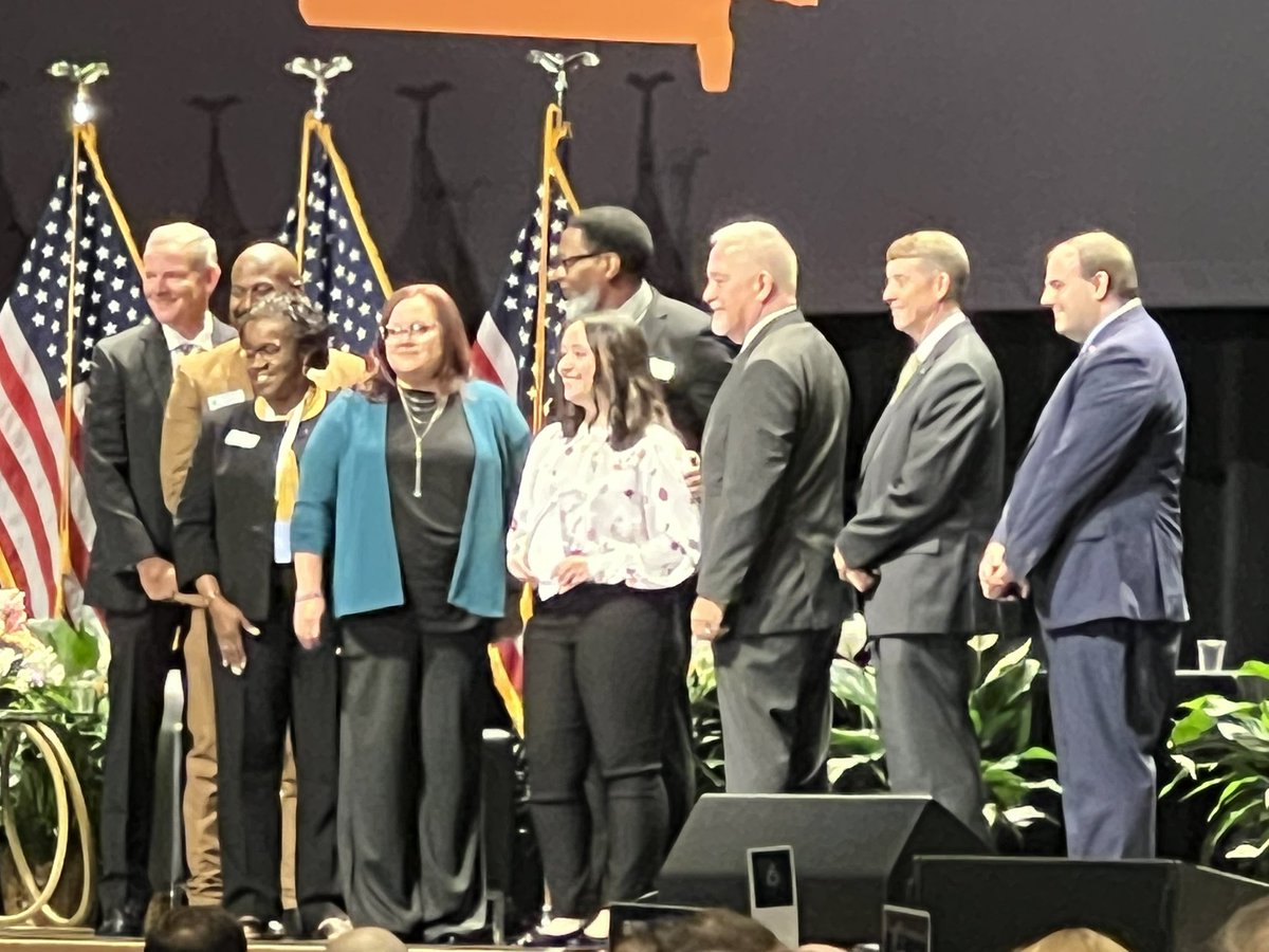 MaryRyan_LCSS's tweet photo. Breaking News: Faith Ryan a student at @LCCACareers and @BradwellTigers was just named the College and Career Academy Student of the Year for the State of Georgia!! Congratulations🎉 @LibertyCoSchool @MRRVH @jryan_lcss https://t.co/vpe9CTdmVK