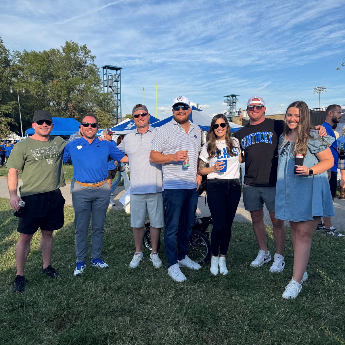 LongshipLex's tweet image. 🏈 UK vs. Texas Tailgate 🏈

What an awesome Saturday full of good company &amp;amp; college football!

We had a blast networking with so many new faces, and we're so grateful for our team and community who make every event such a great time!

#longship #lifeatlongship #jointheship