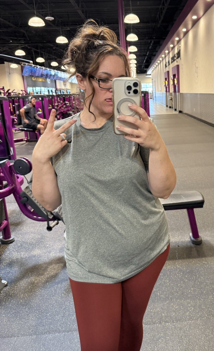 DDVegas is over 😢

But back to work!

GYM TIME SEND THE TICKET! 🎟️