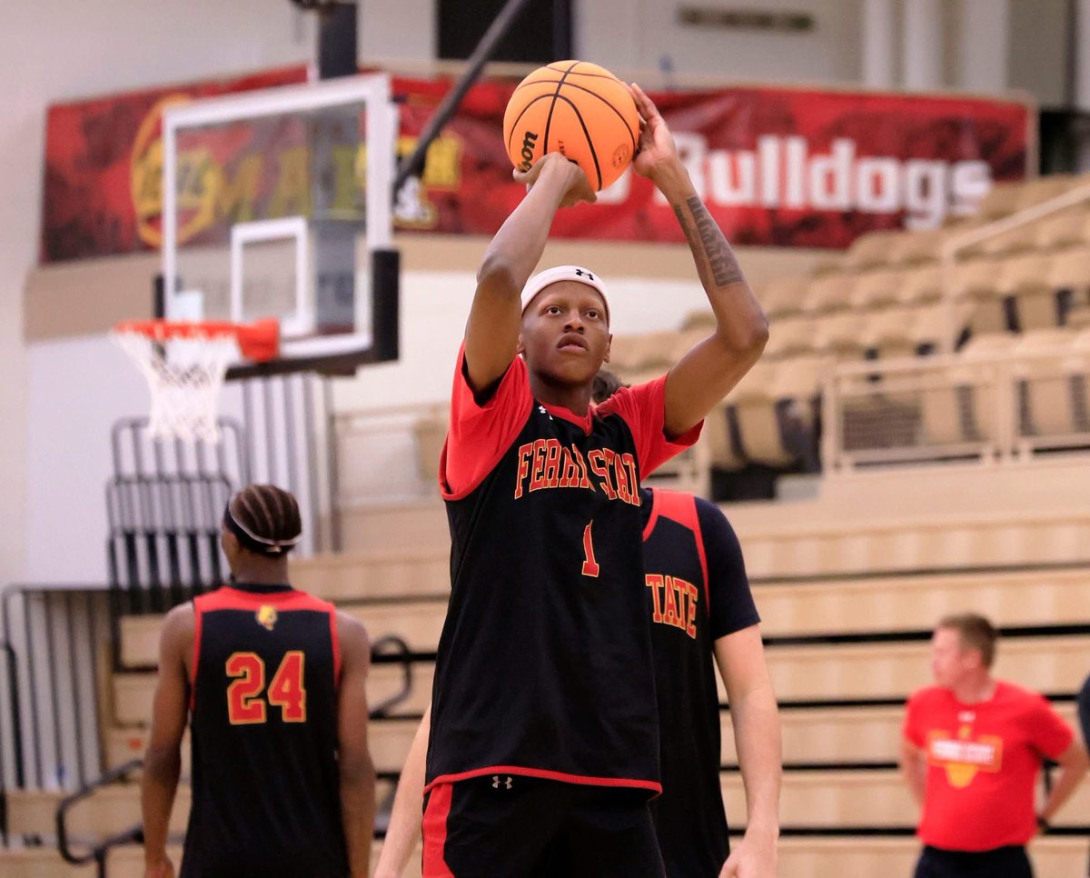 📸 The work continues in practice for the <a href="/FerrisMBBALL/">Ferris M Basketball</a> team. 🏀
