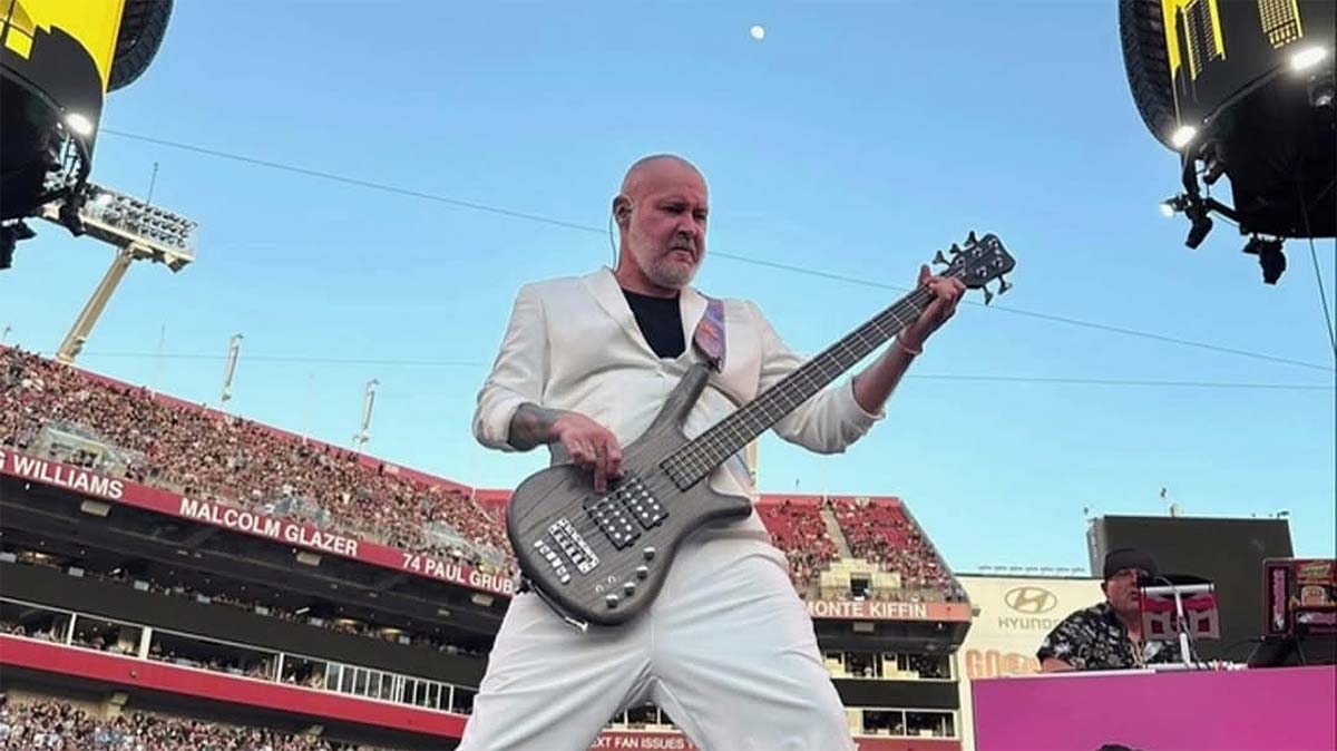 vuelofenix_r3's tweet photo. Hoy recordamos a Ace Frehley, Sam Rivers y Julio Díaz... DEP. También tenemos novedades de los fineses #dyecrest @dreamtheaternet o #persefone Y anunciaremos la penúltima confirmación del #solidarirockfest de Castellón https://t.co/7C7ZNFOK24