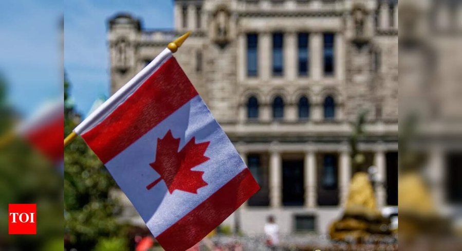 sanjoychakra's tweet image. Nearly 2,000 Indians deported from #Canada in 2024. 
The rising number of Indian nationals deported from Canada is sending ripples across professional and student communities, raising concerns about career opportunities, work visas, and study prospects. 
As of July 2025, 1,891…